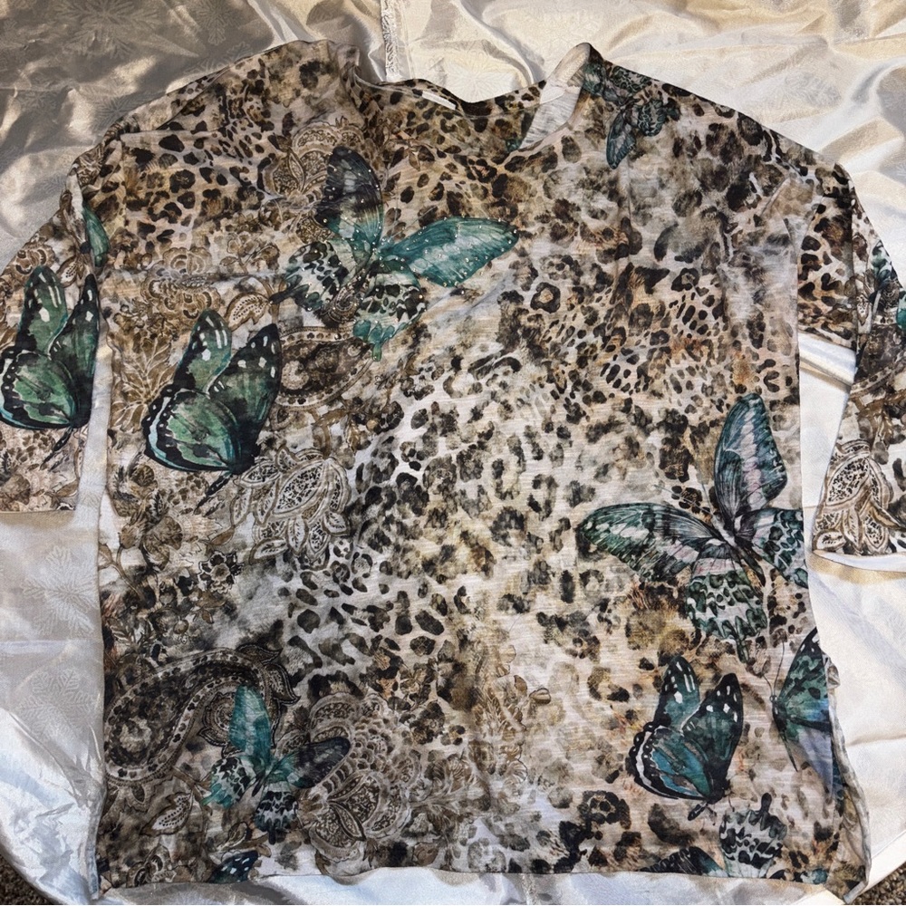 Butterfly leopard print top
